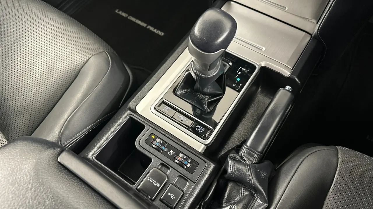 2023 Toyota Landcruiser Prado Gallery Image 16