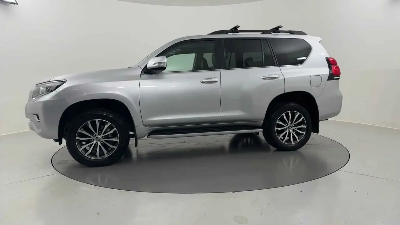 2023 Toyota Landcruiser Prado Gallery Image 2