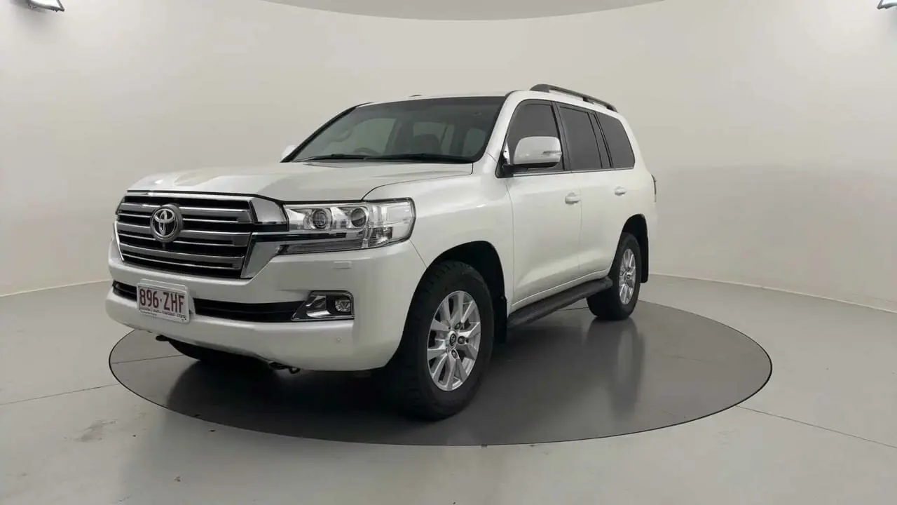 2019 Toyota Landcruiser Gallery Image 1