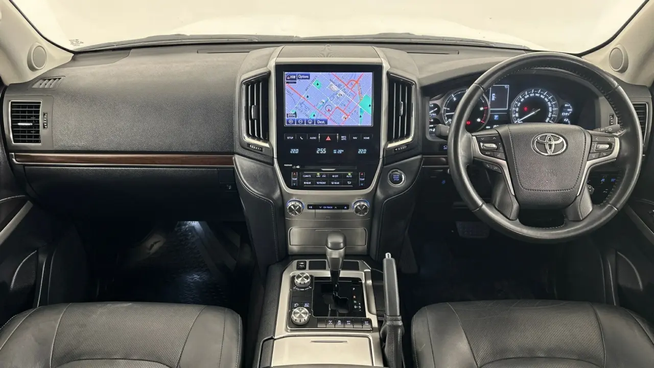 2019 Toyota Landcruiser Gallery Image 10