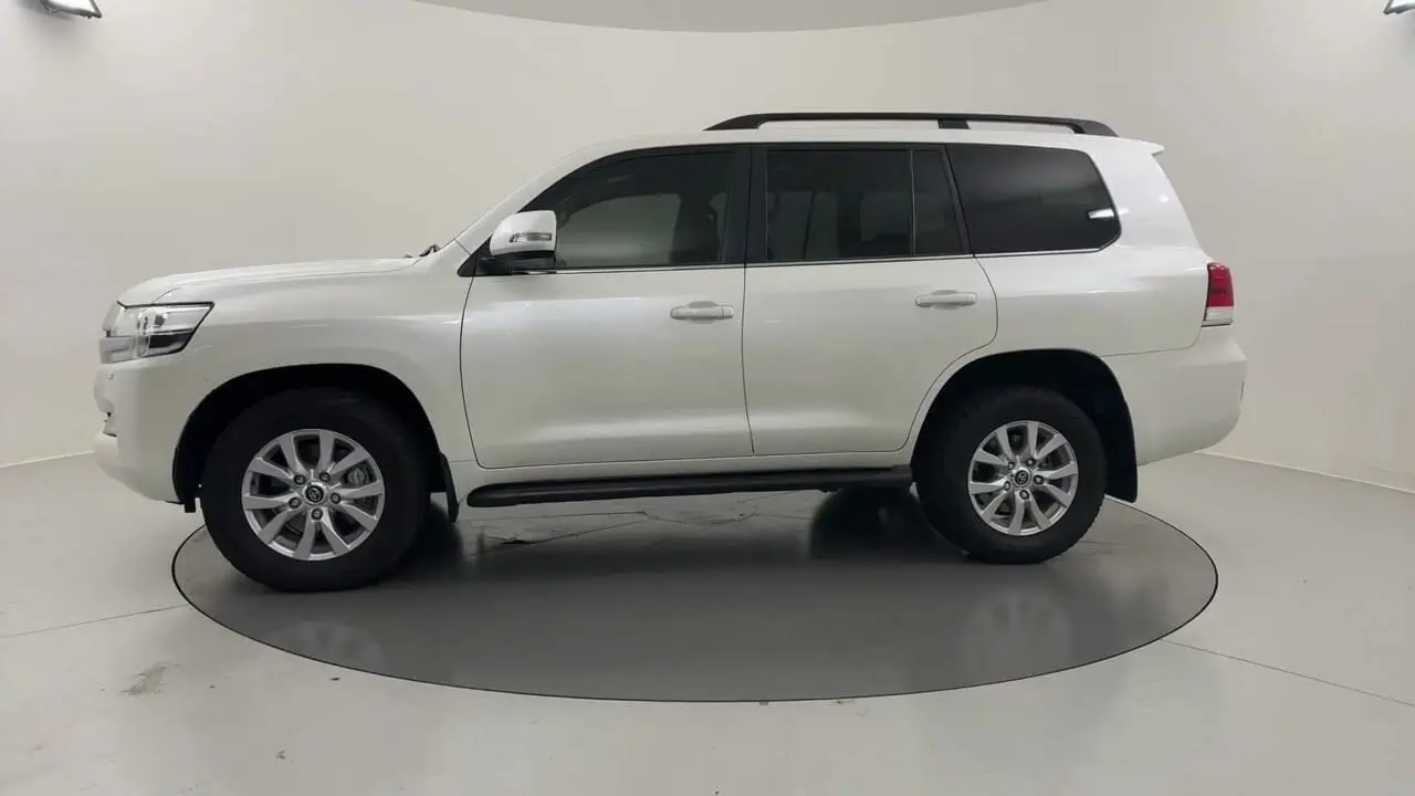2019 Toyota Landcruiser Gallery Image 2