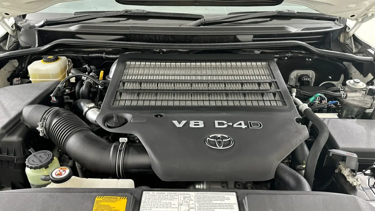 2019 Toyota Landcruiser Gallery Image 20