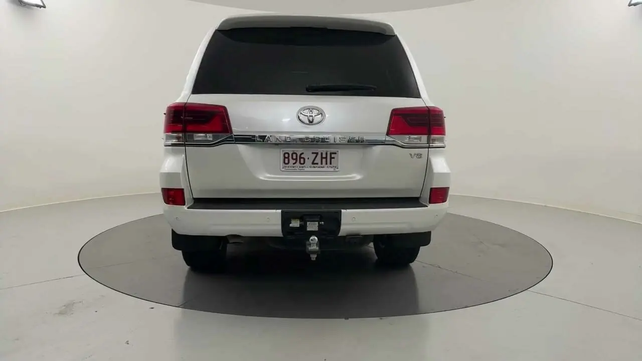 2019 Toyota Landcruiser Gallery Image 4