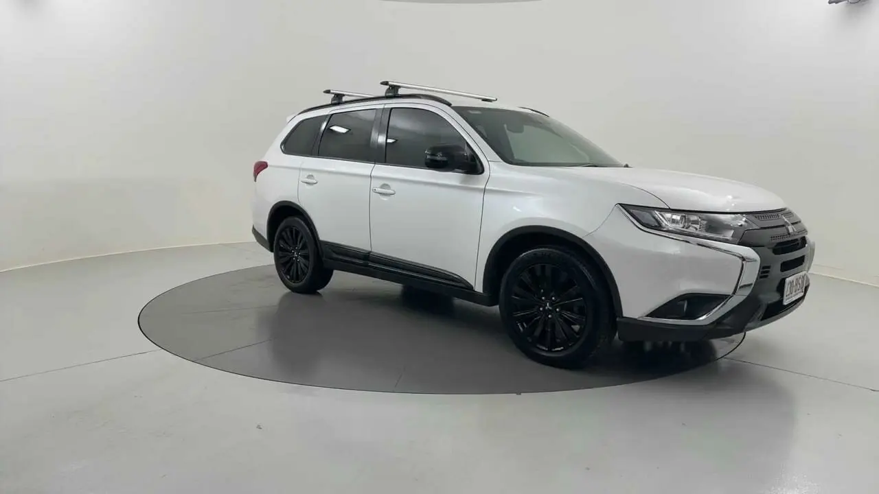 2021 Mitsubishi Outlander Gallery Image 7