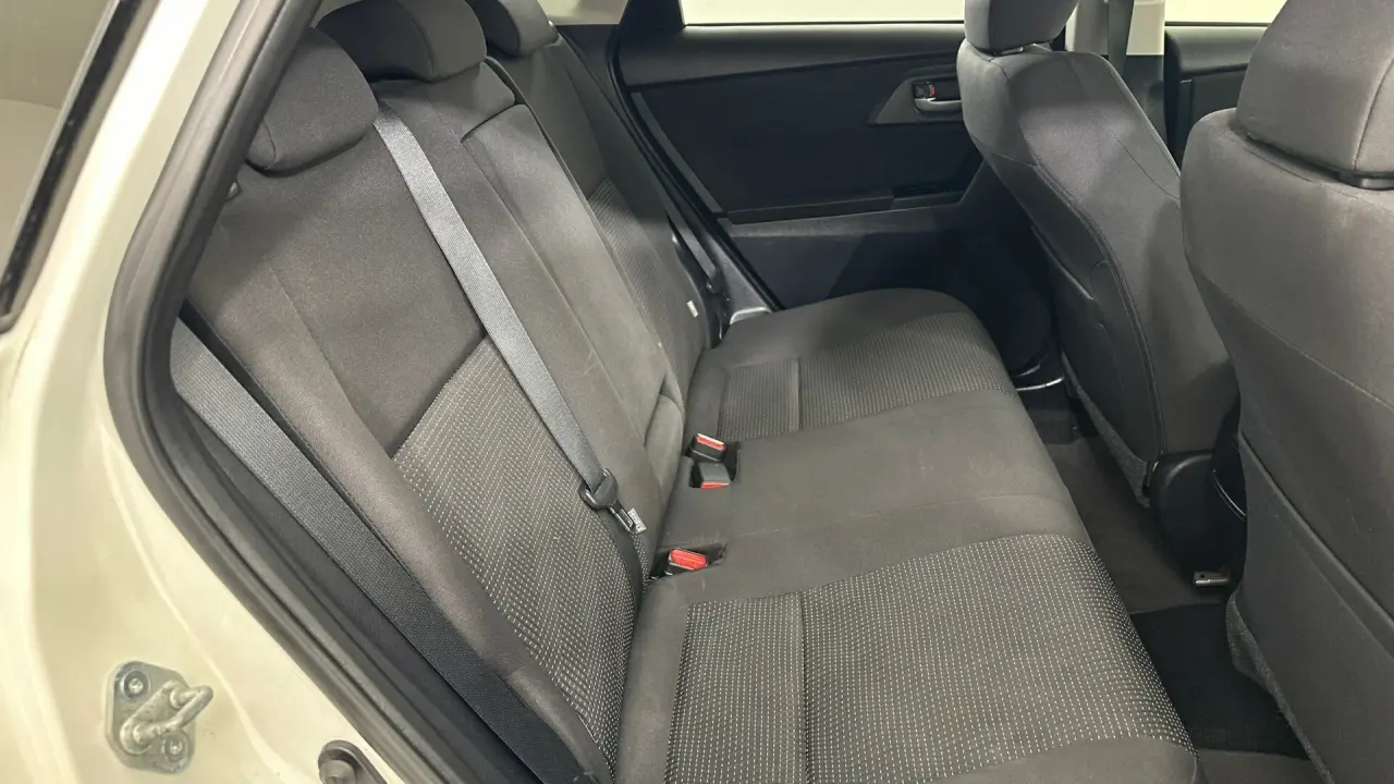 2017 Toyota Corolla Gallery Image 15
