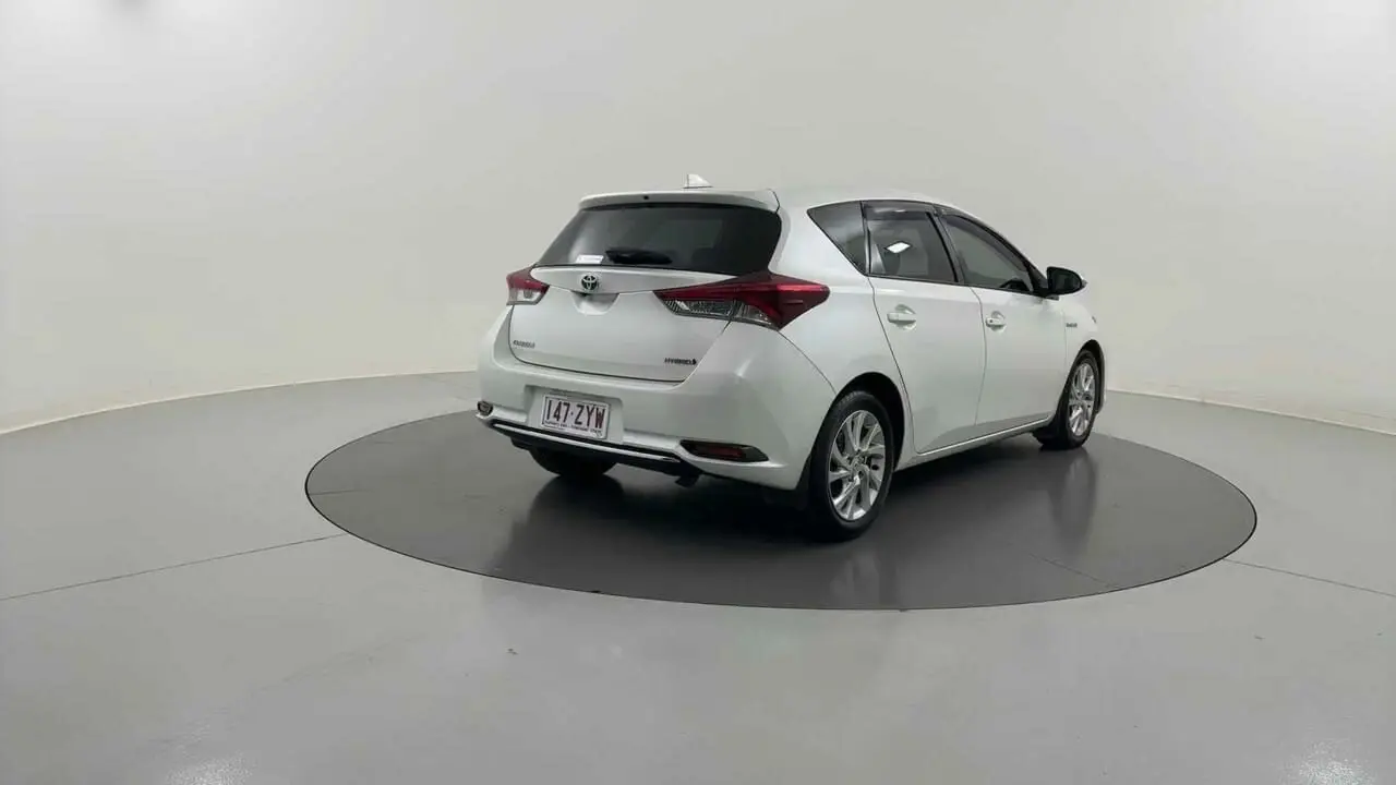 2017 Toyota Corolla Gallery Image 5