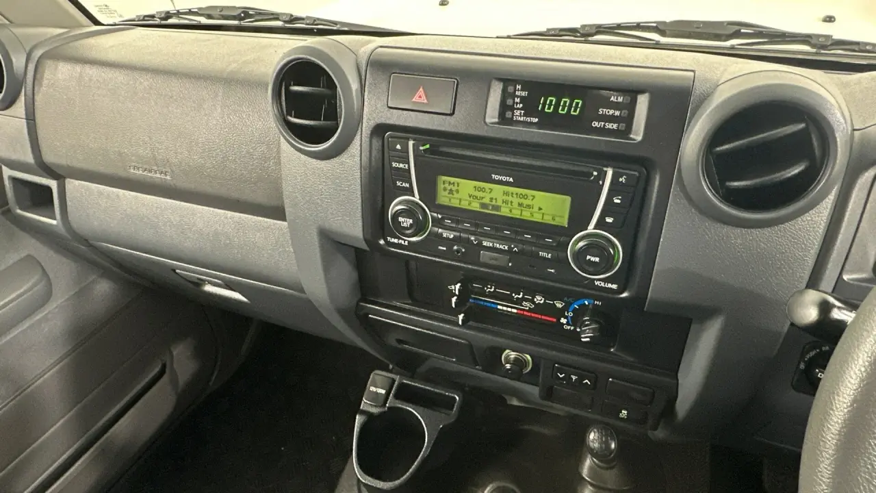 2019 Toyota Landcruiser Gallery Image 16