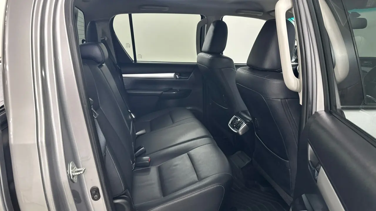 2020 Toyota Hilux Gallery Image 14