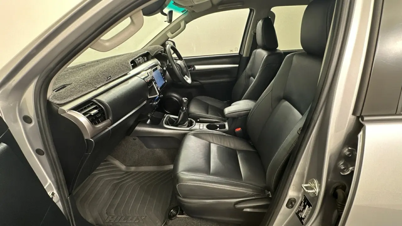 2020 Toyota Hilux Gallery Image 17
