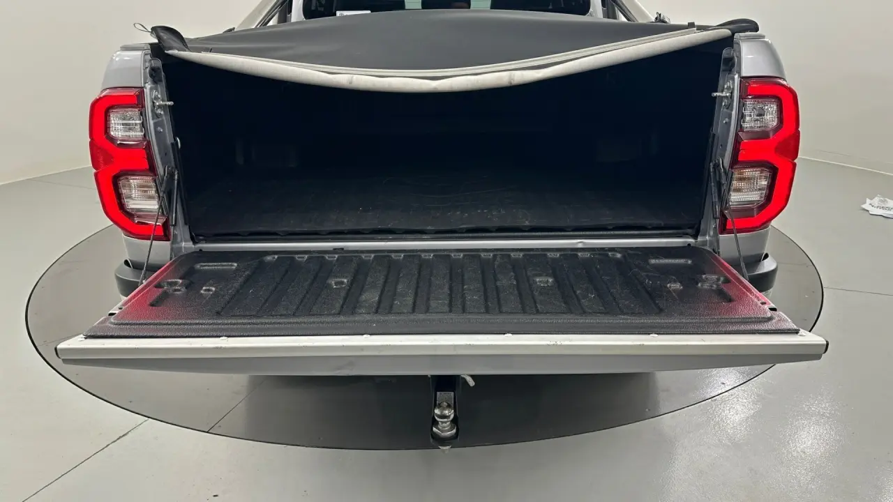 2020 Toyota Hilux Gallery Image 20