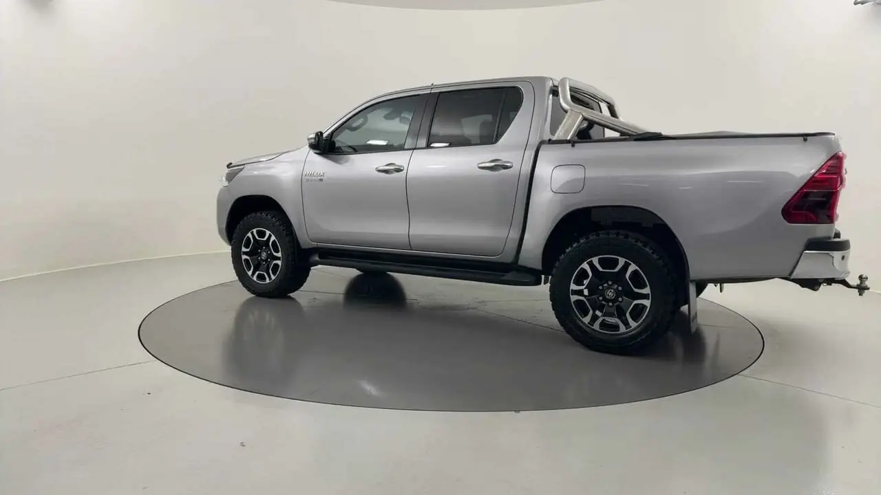 2020 Toyota Hilux Gallery Image 3