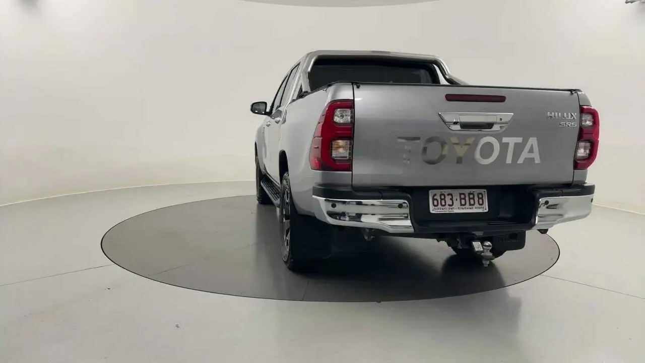 2020 Toyota Hilux Gallery Image 4