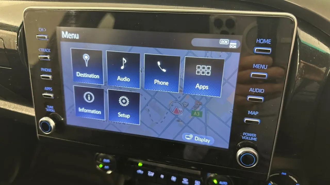 2023 Toyota Hilux Gallery Image 17