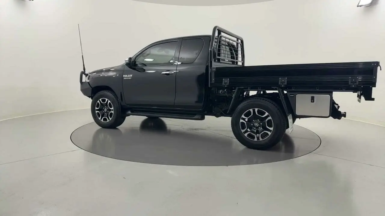 2023 Toyota Hilux Gallery Image 3