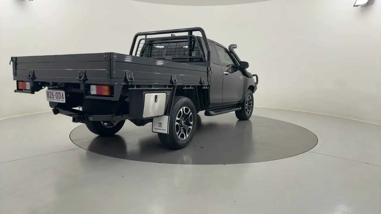2023 Toyota Hilux Gallery Image 5