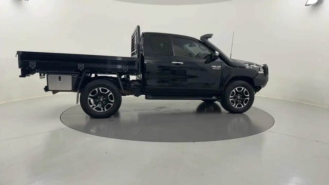 2023 Toyota Hilux Gallery Image 6