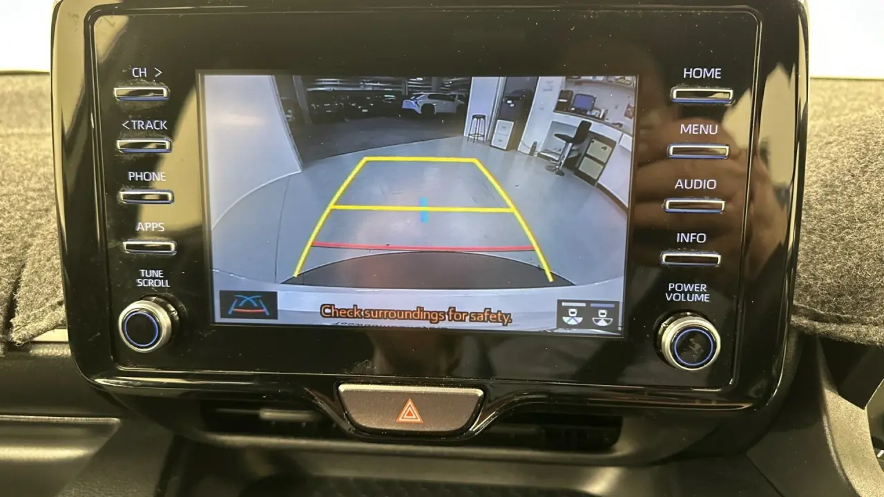 2020 Toyota Yaris Gallery Image 10