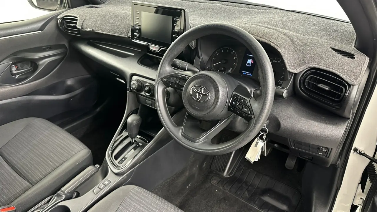 2020 Toyota Yaris Gallery Image 12