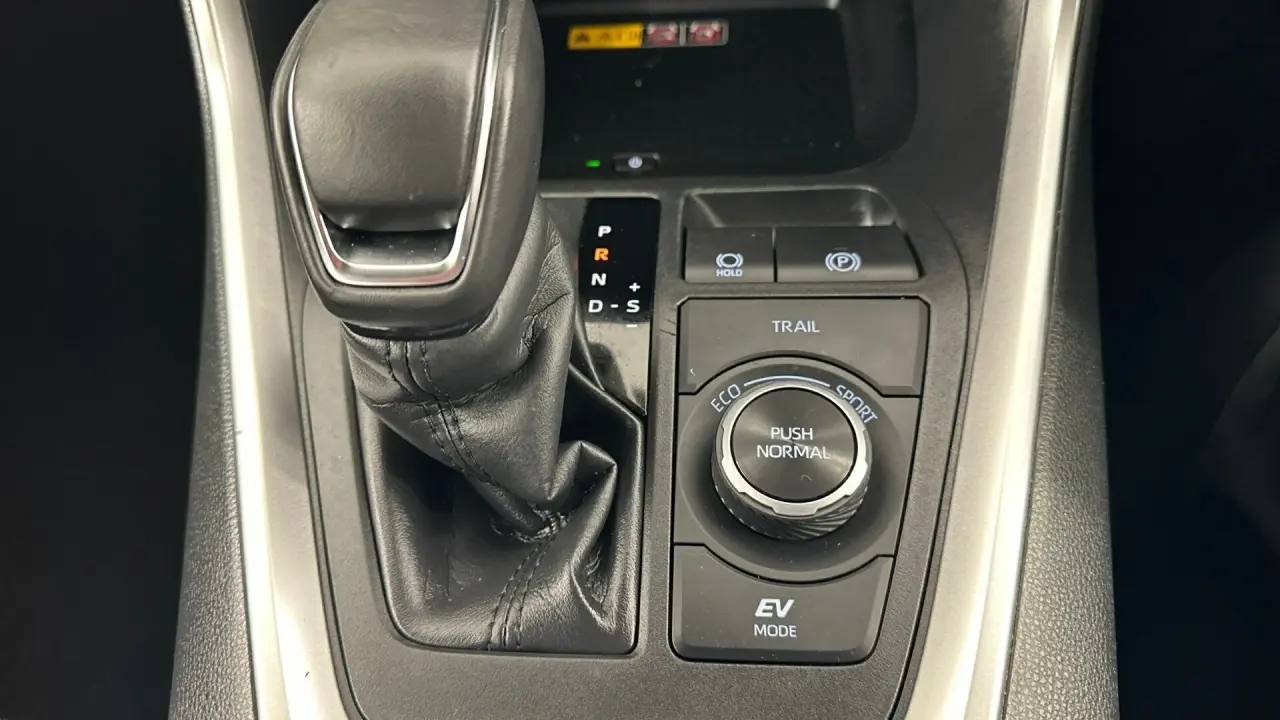 2024 Toyota RAV4 Gallery Image 12