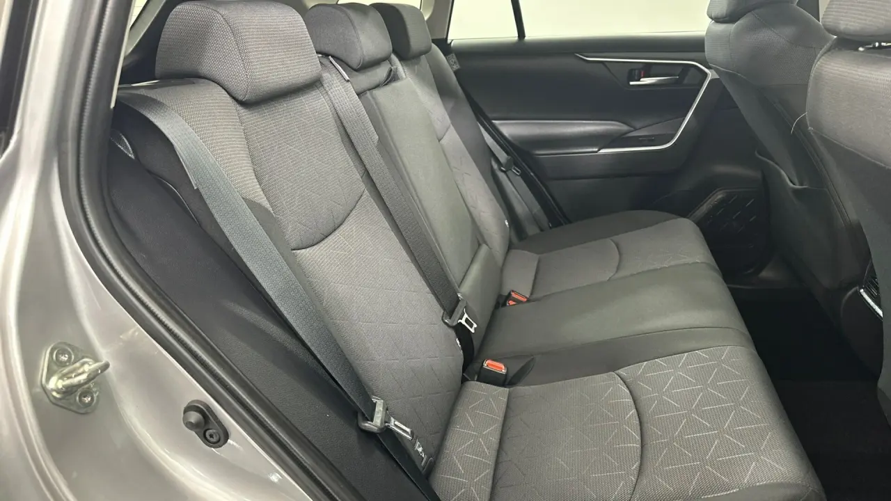 2024 Toyota RAV4 Gallery Image 15