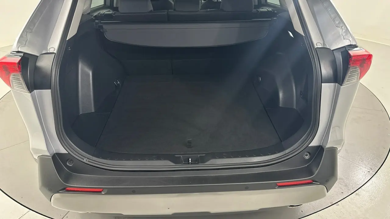 2024 Toyota RAV4 Gallery Image 16