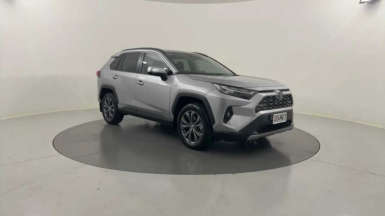 2024 Toyota RAV4 Gallery Image 7