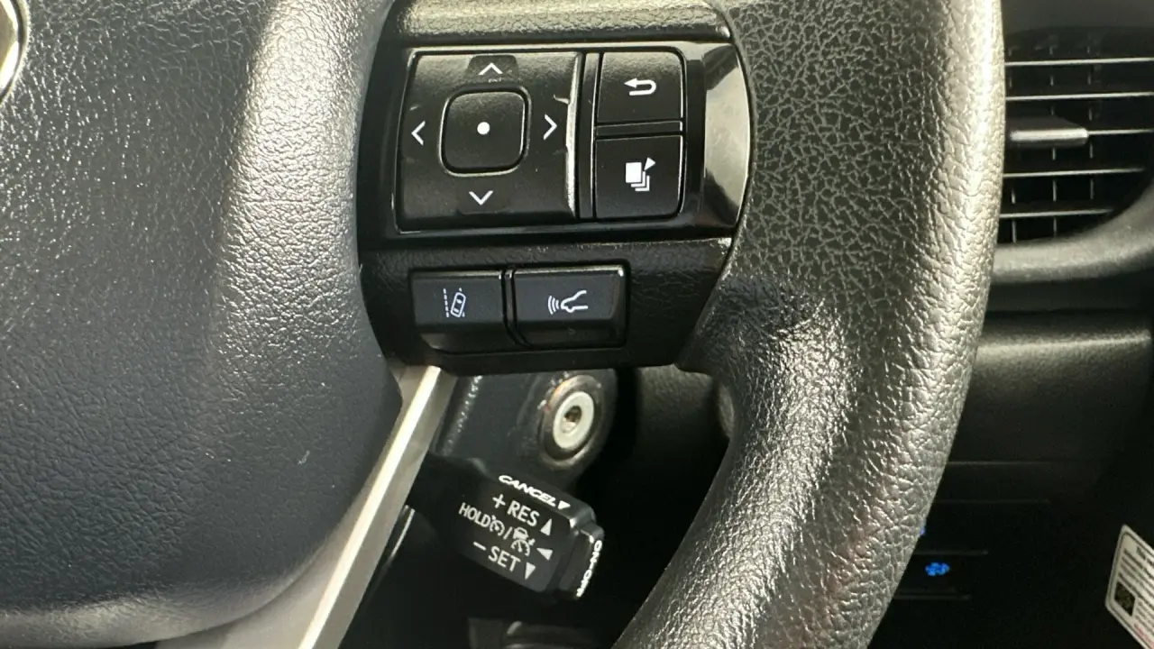 2021 Toyota Hilux Gallery Image 10