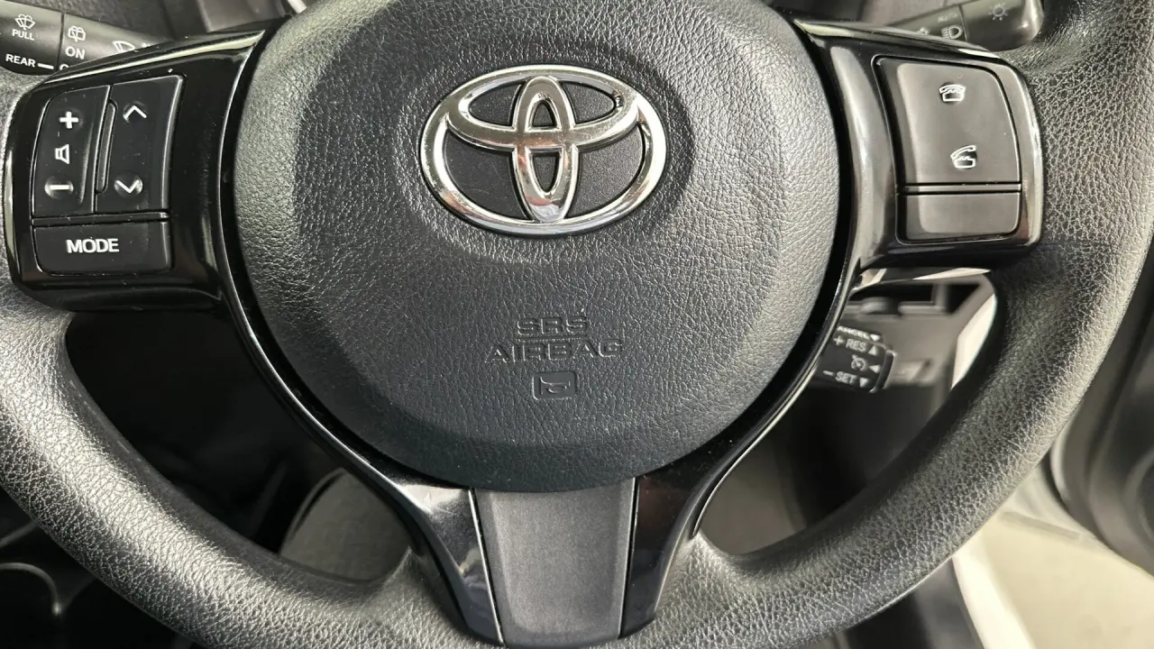 2018 Toyota Yaris Gallery Image 9