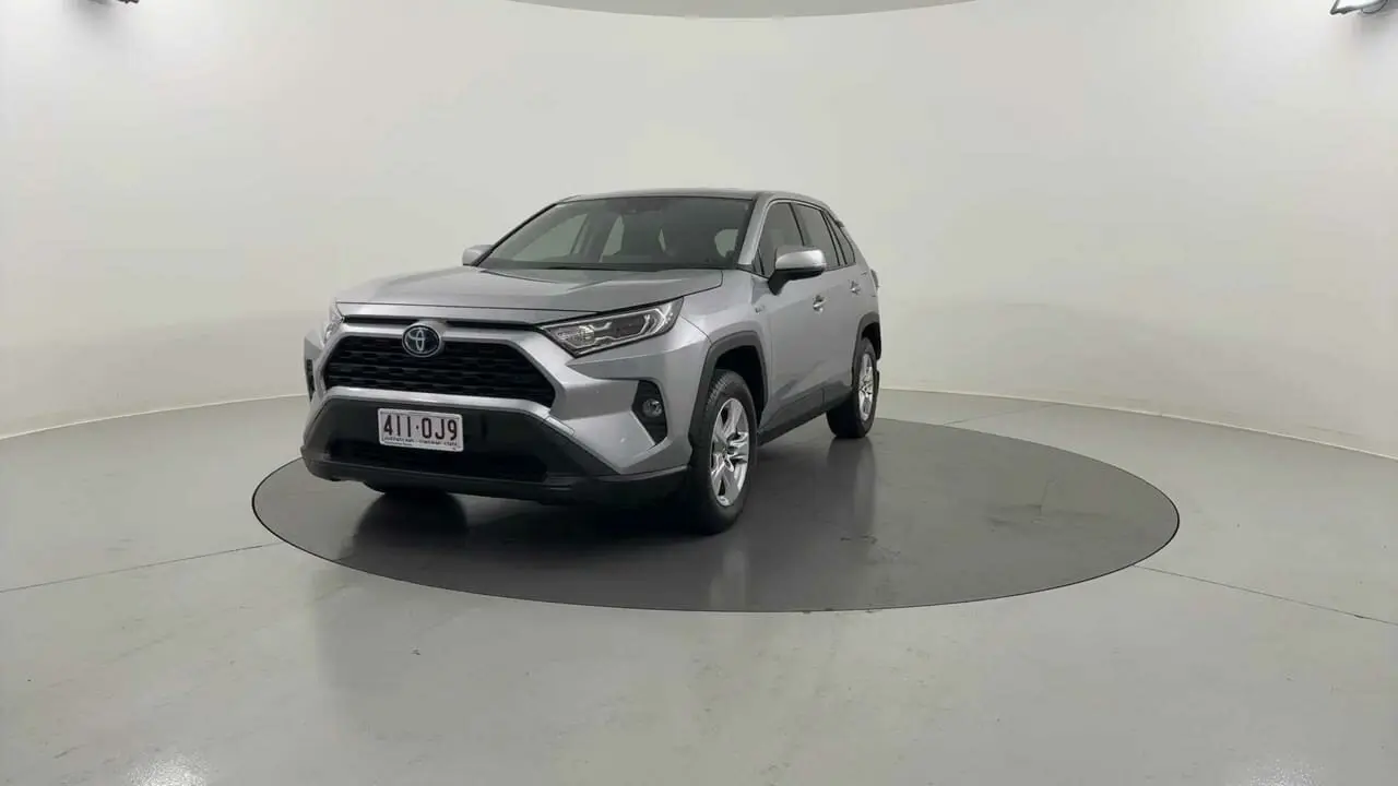 2020 Toyota RAV4 Gallery Image 1