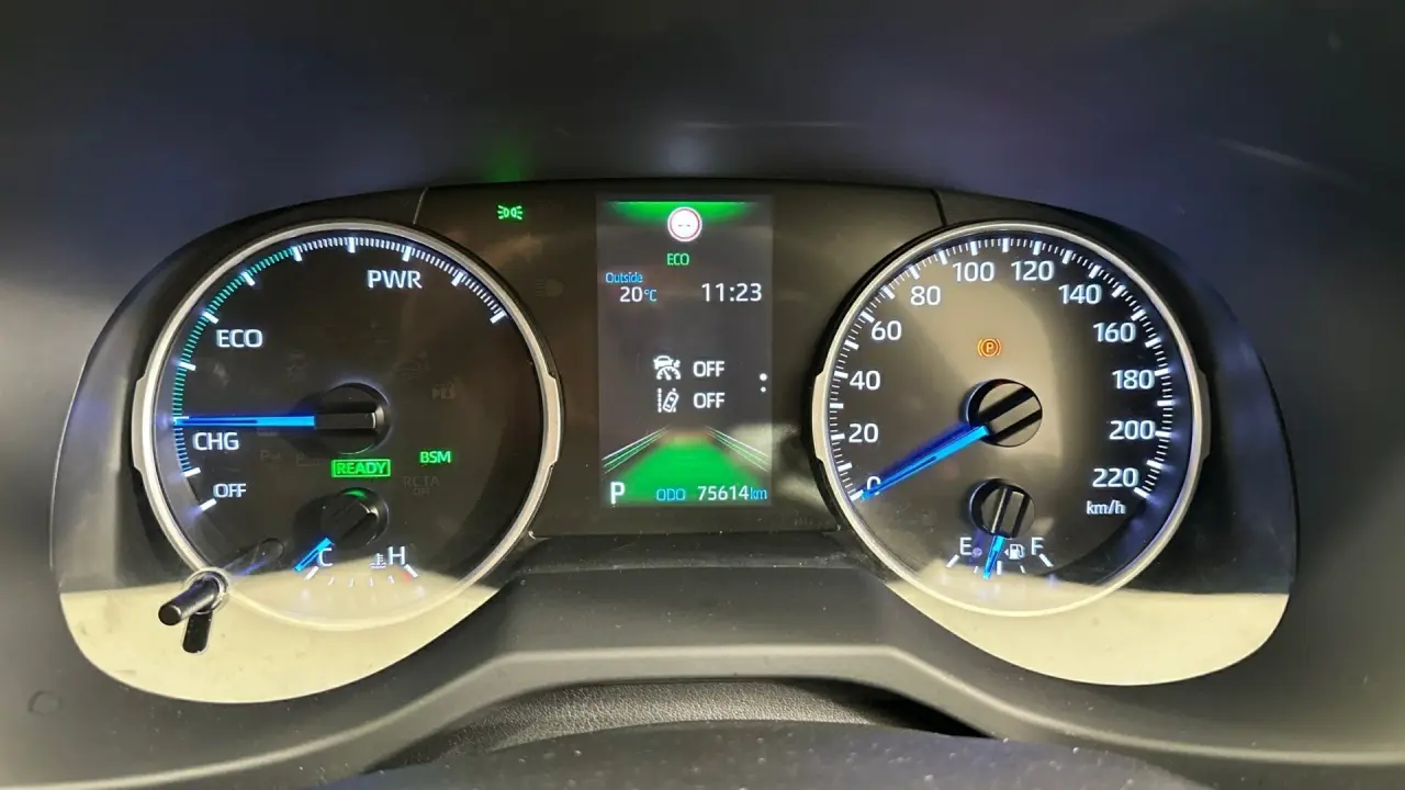 2020 Toyota RAV4 Gallery Image 10