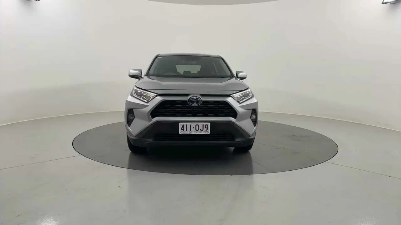 2020 Toyota RAV4 Gallery Image 8