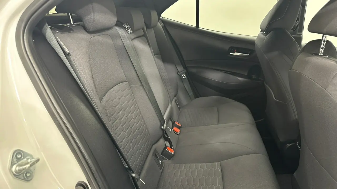 2021 Toyota Corolla Gallery Image 17