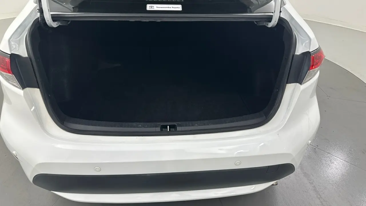 2019 Toyota Corolla Gallery Image 18