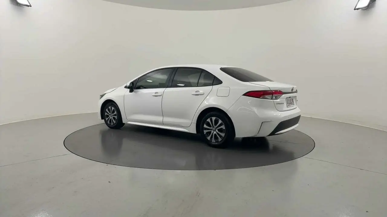 2019 Toyota Corolla Gallery Image 3