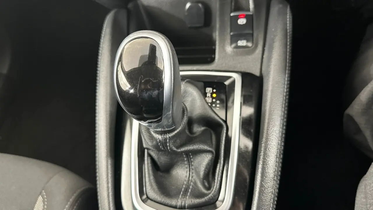 2020 Nissan Qashqai Gallery Image 11