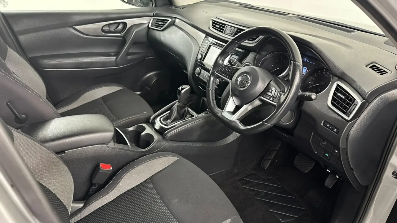 2020 Nissan Qashqai Gallery Image 16
