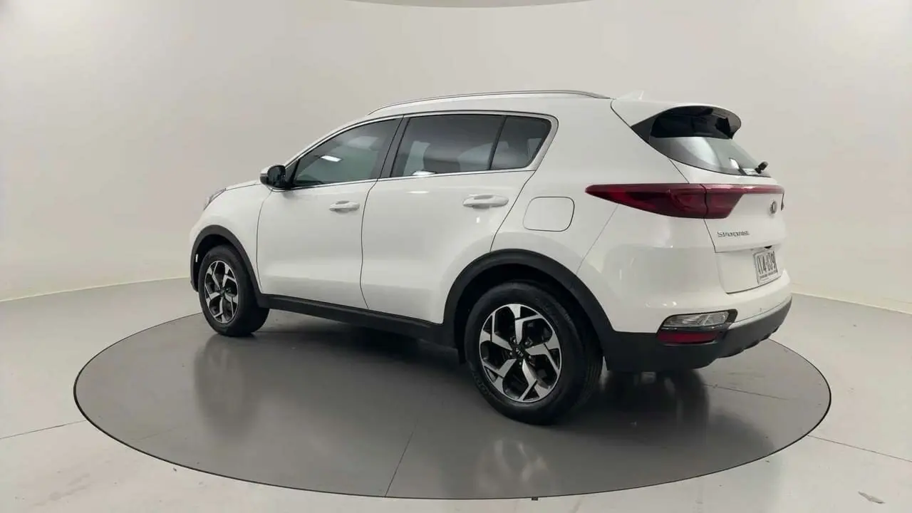 2021 Kia Sportage Gallery Image 3