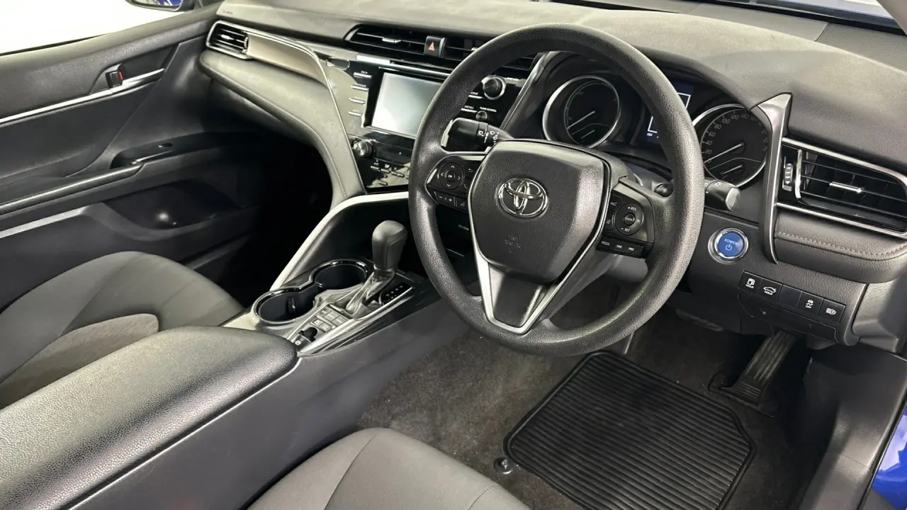 2020 Toyota Camry Gallery Image 15