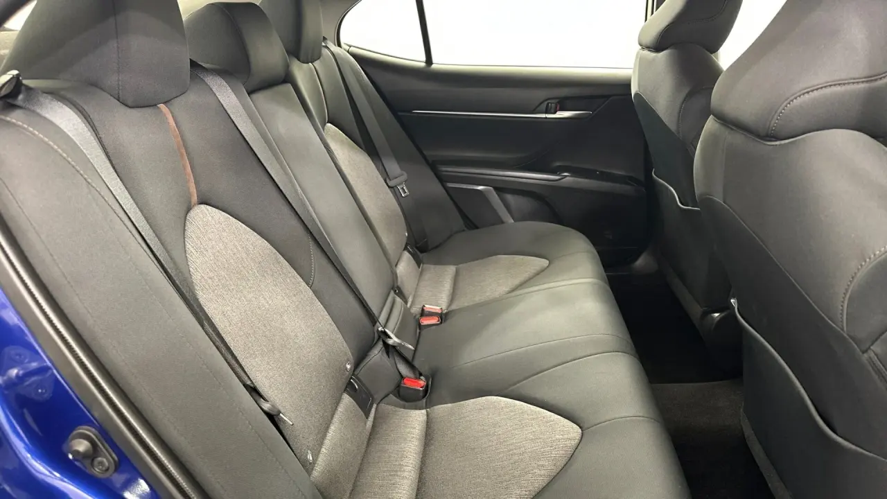 2020 Toyota Camry Gallery Image 16