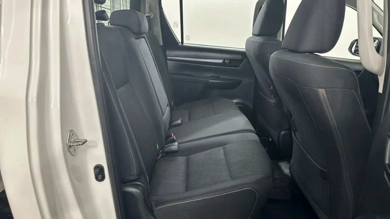 2022 Toyota Hilux Gallery Image 17