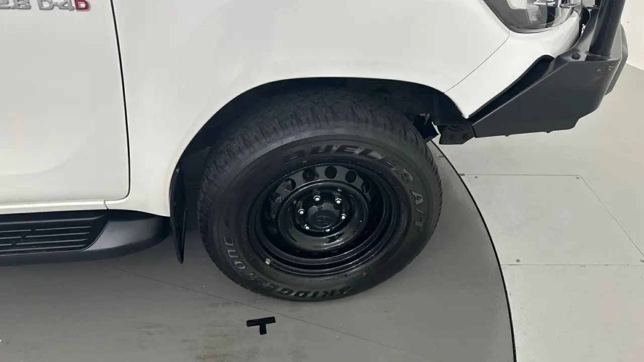 2022 Toyota Hilux Gallery Image 19