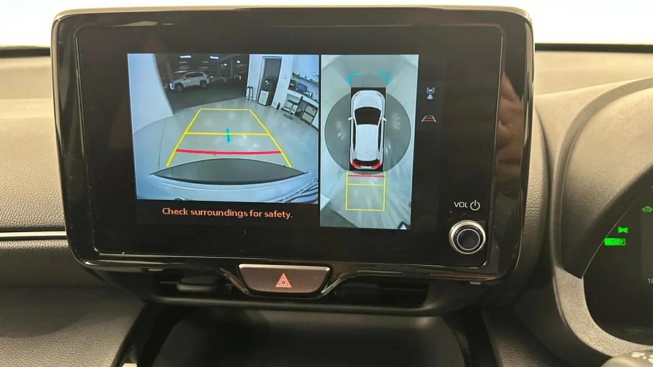 2024 Toyota Yaris Cross Gallery Image 12