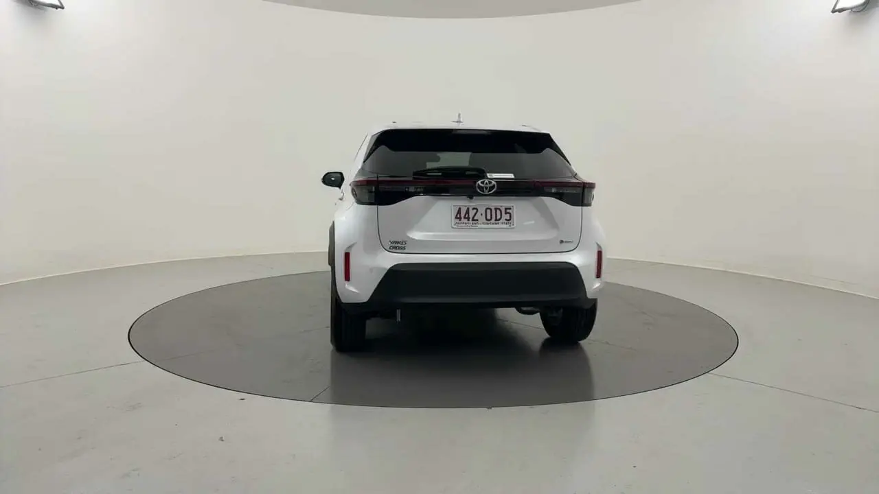 2024 Toyota Yaris Cross Gallery Image 4