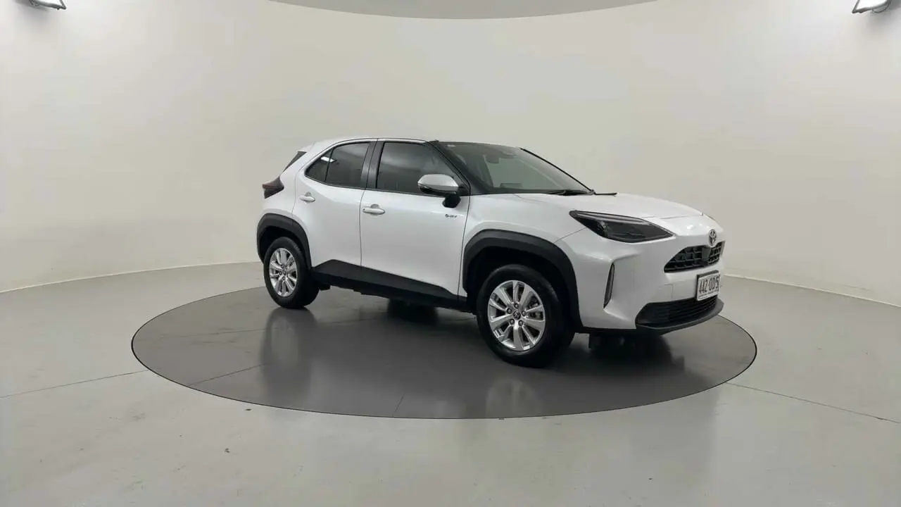 2024 Toyota Yaris Cross Gallery Image 6