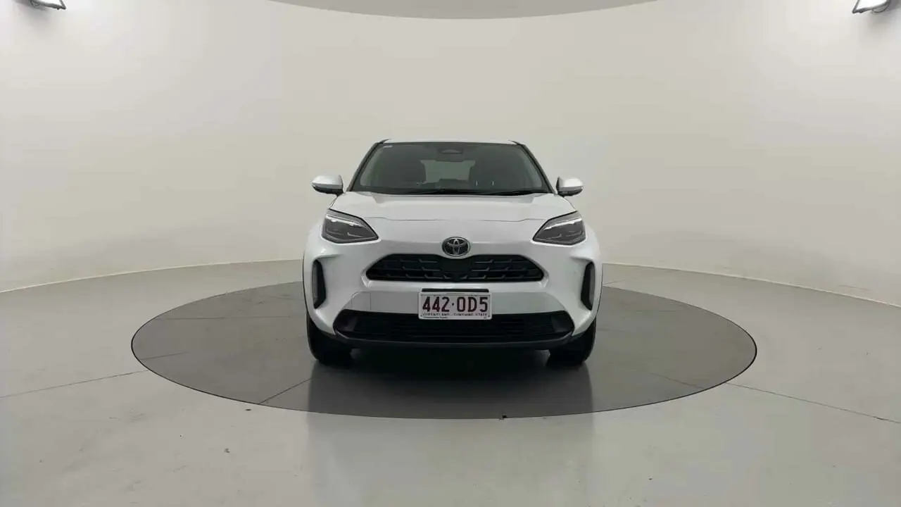 2024 Toyota Yaris Cross Gallery Image 8