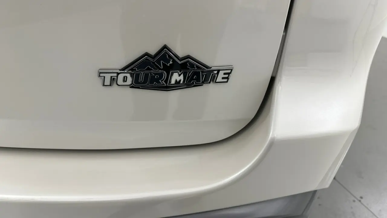 2021 Isuzu MU-X Gallery Image 21