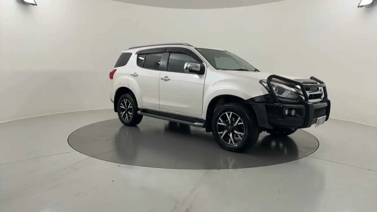 2021 Isuzu MU-X Gallery Image 7
