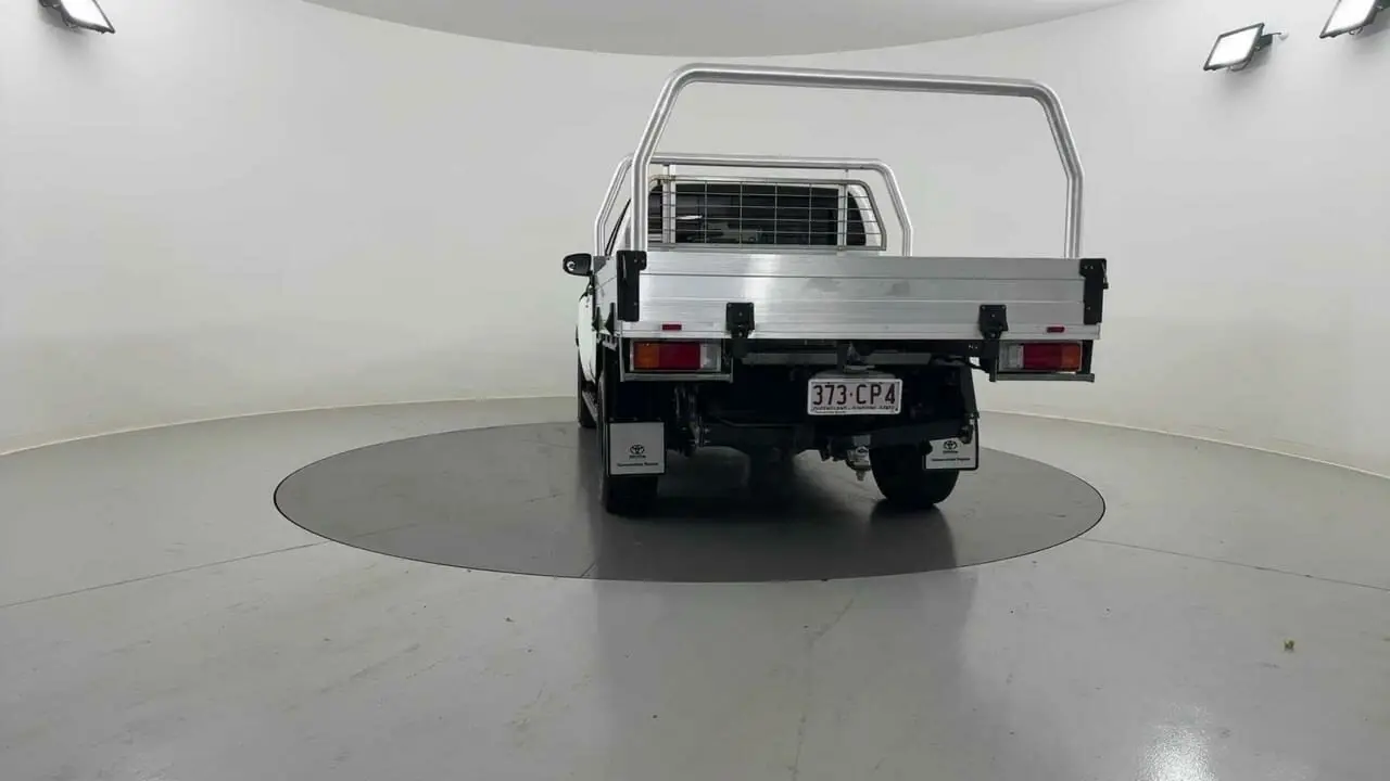 2021 Toyota Hilux Gallery Image 4