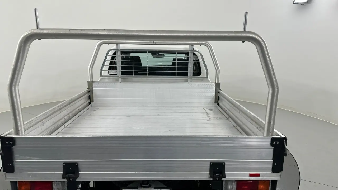 2021 Toyota Hilux Gallery Image 17