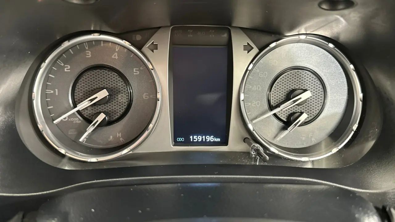 2021 Toyota Hilux Gallery Image 9